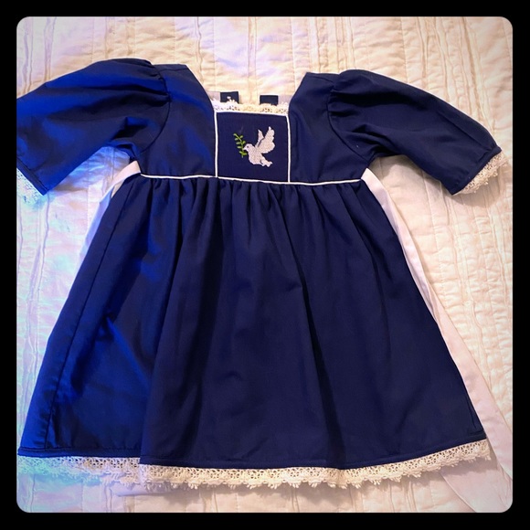 Blue Dove size 18m EUC - Picture 1 of 2